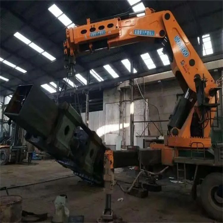 大涌镇130吨折臂吊车出租吊机租赁附近电话