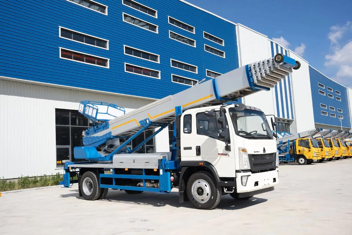 大涌镇出租云梯车高空作业车 建筑垃圾搬运